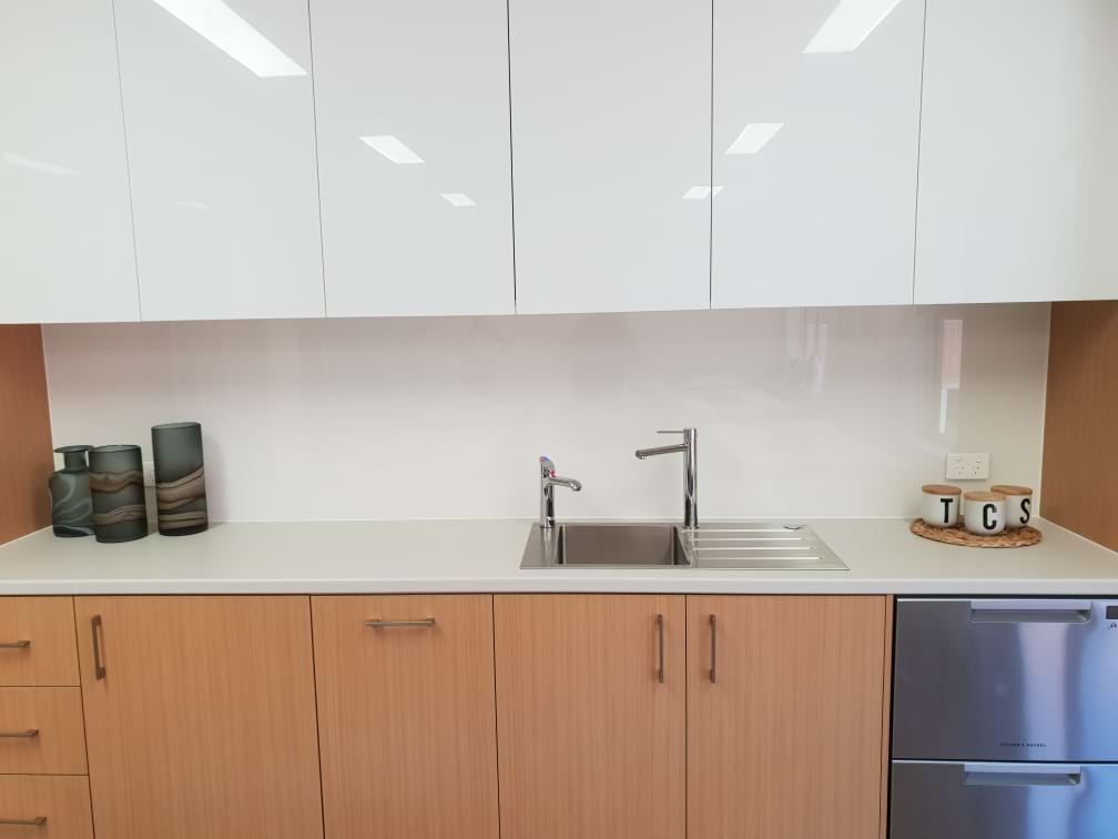 Acrylic Splashback, Kitchenette Splashback, kitchen splashback, polymer splashback