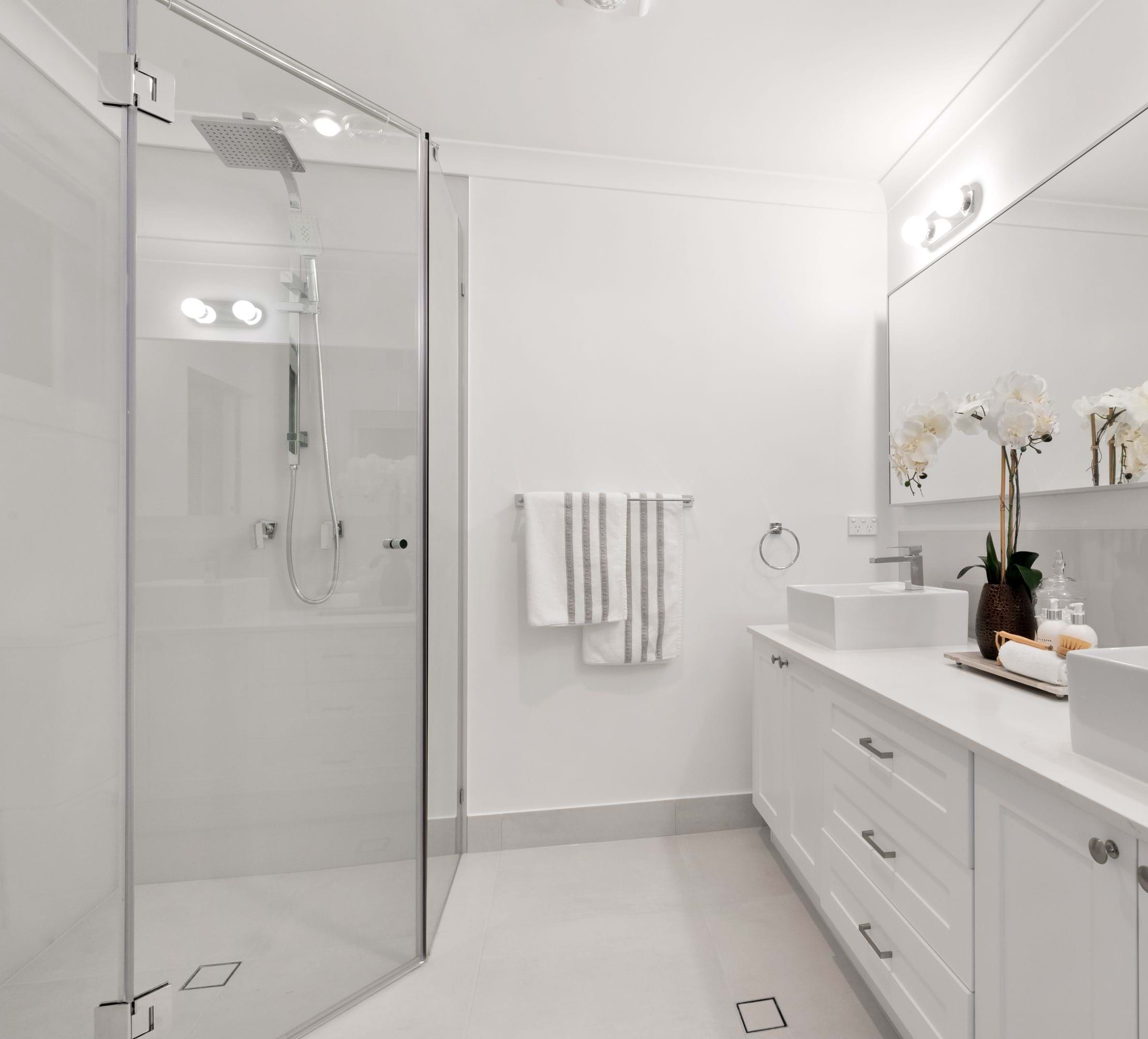 BATHROOM SPLASHBACKS, SHOWER WALLS, SHOWER SPLASHBACKS, ACRYLIC SPLASHBACKS, REAR PAINTED ACRYLIC PANEL